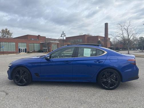 2023 Genesis G70 3.3T