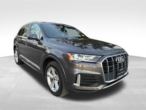 2021 Audi Q7 45 Premium Plus