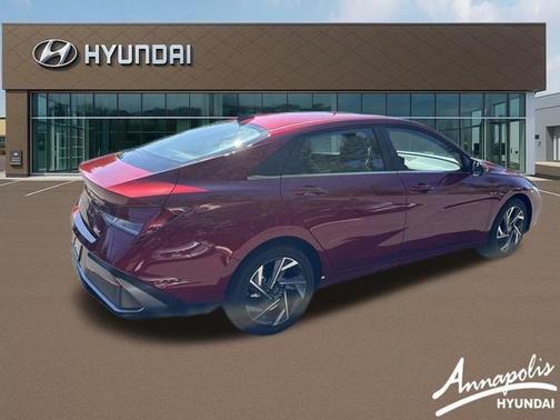 2025 Hyundai ELANTRA Limited