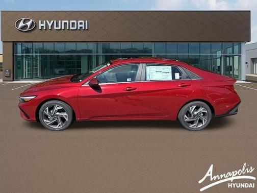 2025 Hyundai ELANTRA Limited