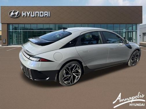 2025 Hyundai IONIQ 6 SEL