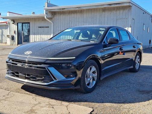 2025 Hyundai SONATA SE