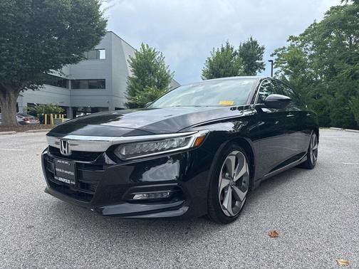 2019 Honda Accord Touring 2.0T