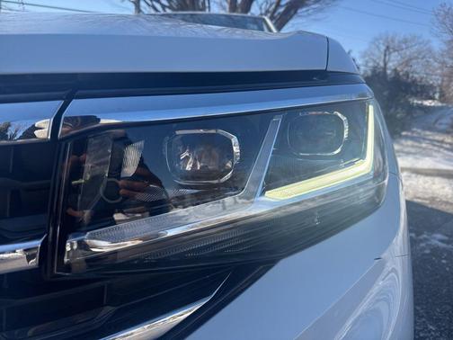 2023 Volkswagen Atlas Cross Sport 2.0T SE