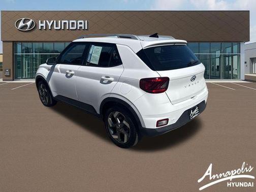 2022 Hyundai VENUE SEL