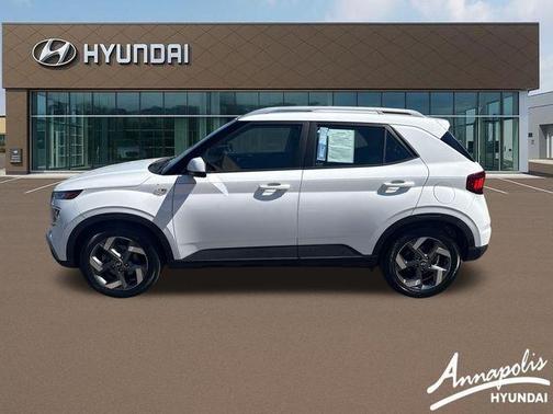 2022 Hyundai VENUE SEL