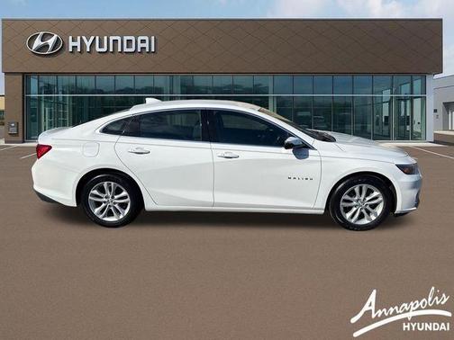 Summit White 2016 Chevrolet Malibu 1LT
