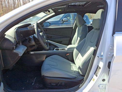 2025 Hyundai ELANTRA HEV Limited