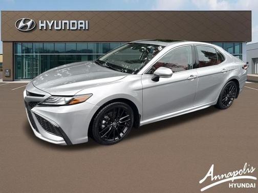 2022 Toyota Camry Hybrid XSE