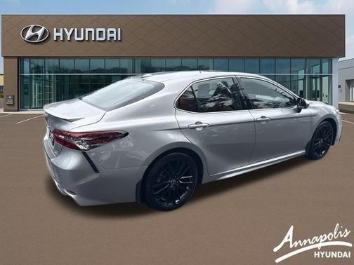2022 Toyota Camry Hybrid XSE