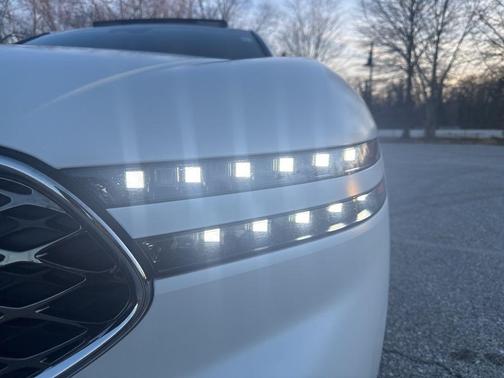 2025 Genesis G90 3.5T e-SC