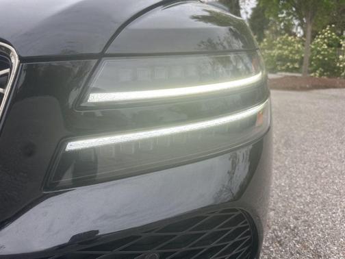 2025 Genesis G80 2.5T