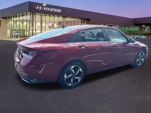 2021 Hyundai ELANTRA Limited