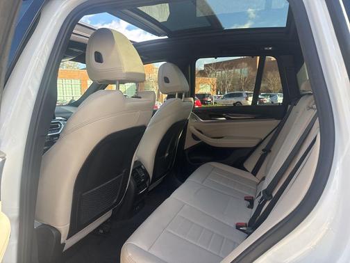 2022 BMW X3 M40i