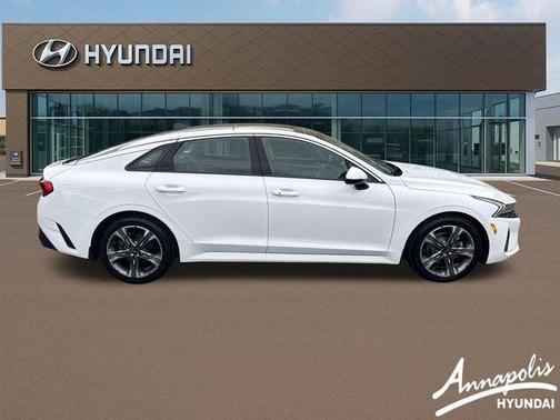 Glacial White Pearl 2023 Kia K5 EX