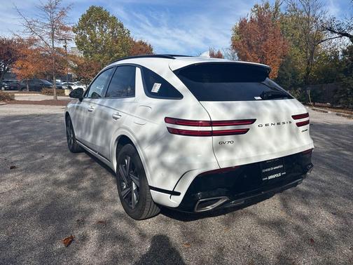 2026 Genesis GV70 3.5T Sport Advanced