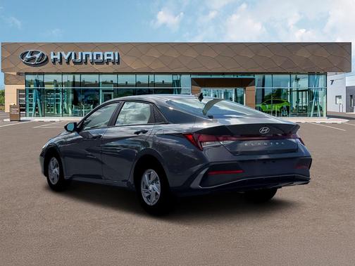 Gray 2026 Hyundai ELANTRA SE