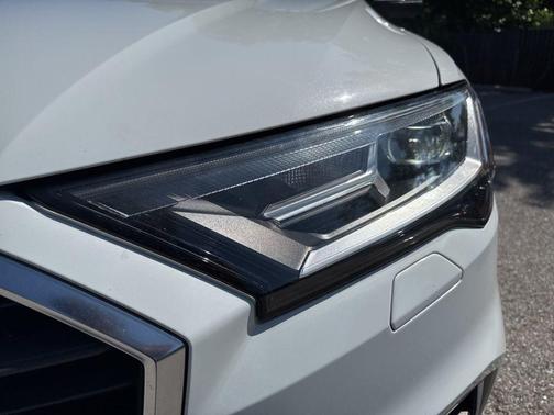 2020 Audi Q7 55 Premium Plus
