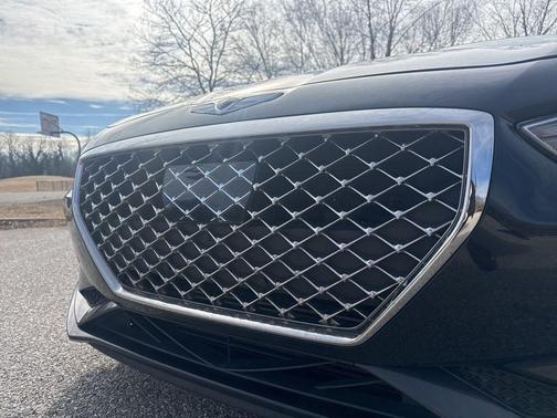 2020 Genesis G70 2.0T Sport