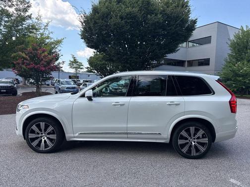 2023 Volvo XC90 B6 Ultimate 6-Seater