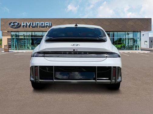 2025 Hyundai IONIQ 6 SE
