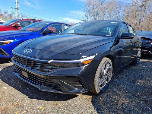 2025 Hyundai ELANTRA HEV Limited