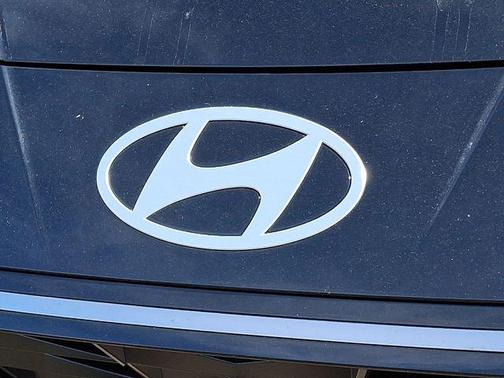 2025 Hyundai ELANTRA HEV Limited