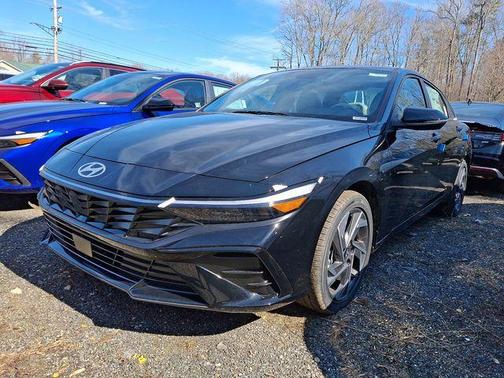 2025 Hyundai ELANTRA HEV Limited