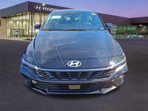 2025 Hyundai ELANTRA HEV Limited