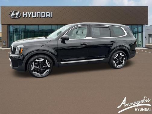 Ebony Black 2023 Kia Telluride EX