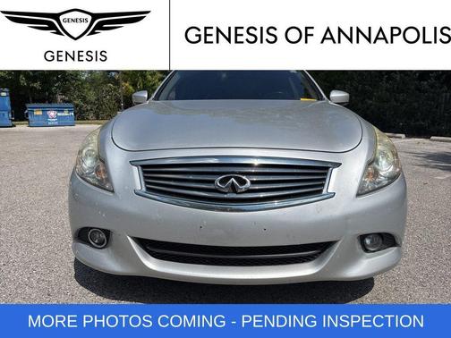 2011 INFINITI G37x Base