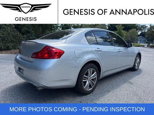 2011 INFINITI G37x Base