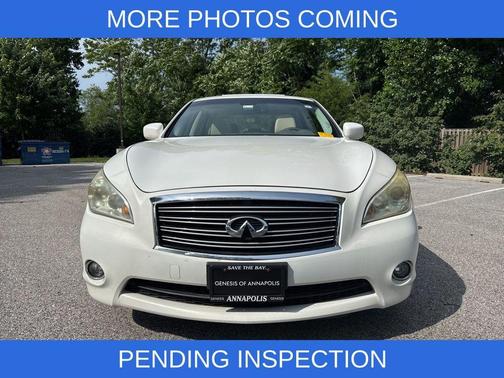 2011 INFINITI M37x Base