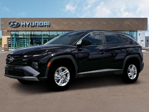 Phantom Black 2026 Hyundai TUCSON SE
