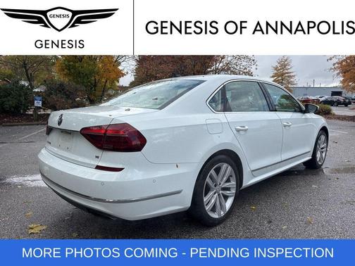 2018 Volkswagen Passat 3.6L SEL Premium