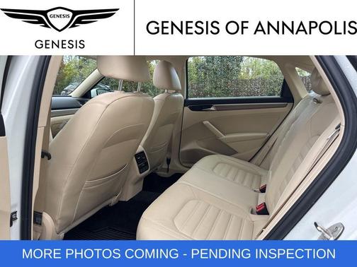 2018 Volkswagen Passat 3.6L SEL Premium