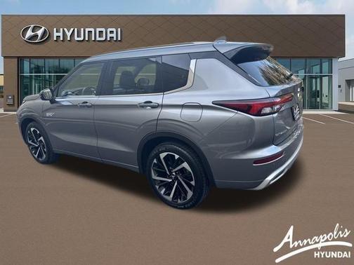 2023 Mitsubishi Outlander PHEV 40th Anniversary