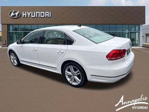 Candy White 2014 Volkswagen Passat 2.0L TDI DSG SEL Premium