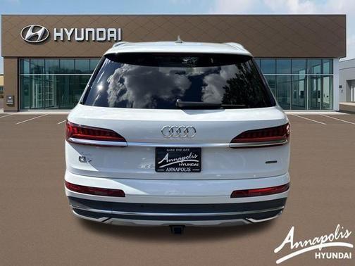 2020 Audi Q7 55 Premium Plus