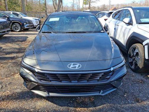 2025 Hyundai ELANTRA HEV Limited