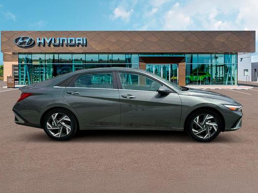 2025 Hyundai ELANTRA HEV Limited