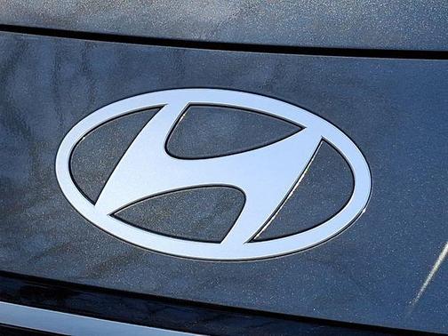 2025 Hyundai ELANTRA HEV Limited