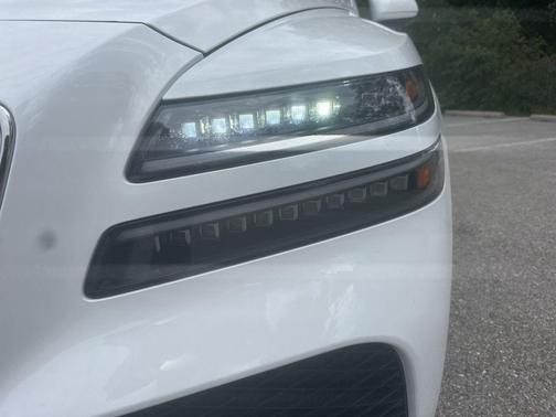 2025 Genesis GV80 2.5T