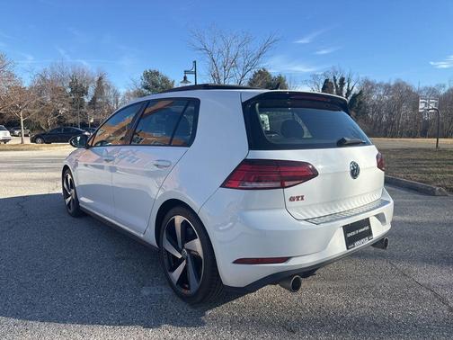 2019 Volkswagen Golf GTI 2.0T SE