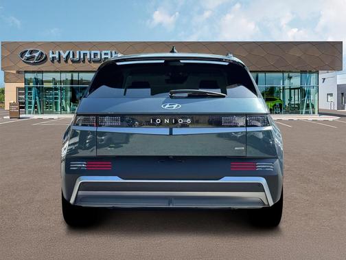 2025 Hyundai IONIQ 5 SEL