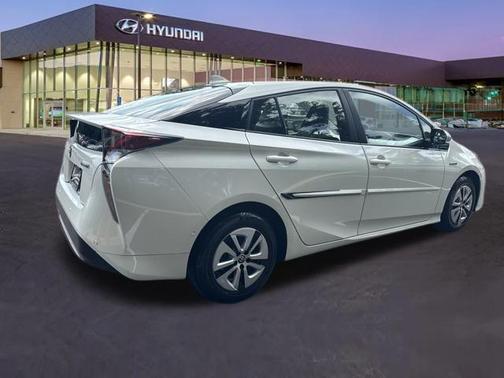 2017 Toyota Prius Four