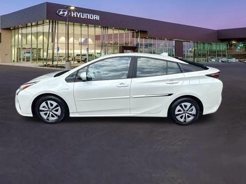 2017 Toyota Prius Four