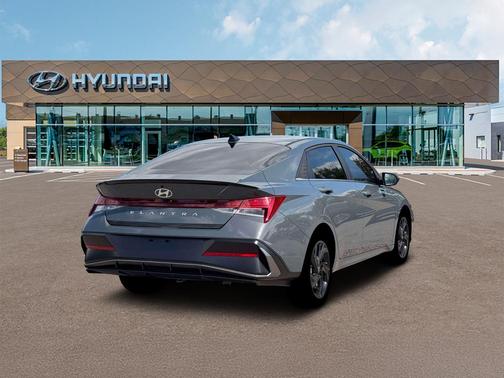 2026 Hyundai ELANTRA SEL