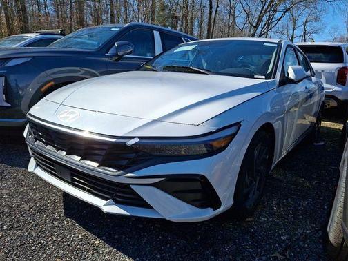 2025 Hyundai ELANTRA HEV Limited