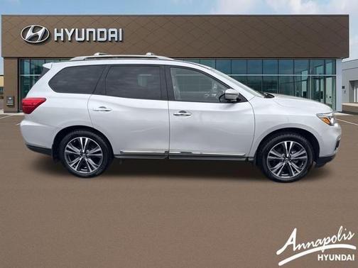 2018 Nissan Pathfinder Platinum